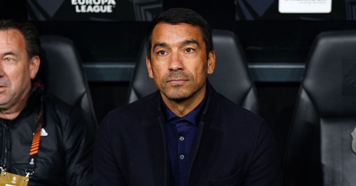 Giovanni van Bronckhorst’tan 18 maçta 76 değişiklik!